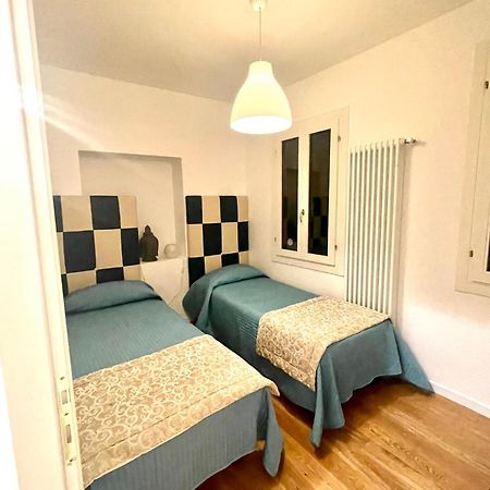 Royal Rialto Apartment - Grand Canal View Венеція Екстер'єр фото