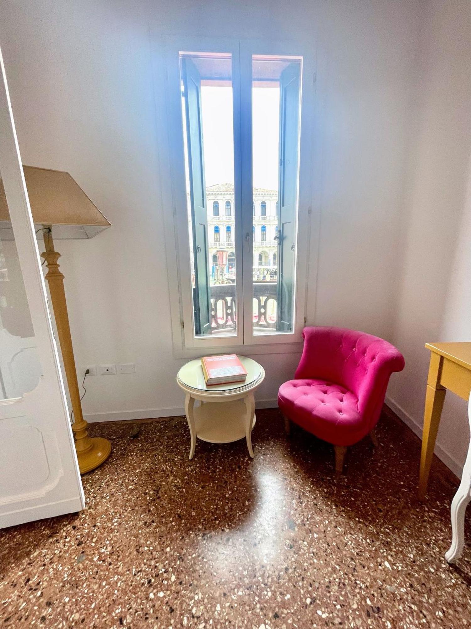Royal Rialto Apartment - Grand Canal View Венеція Екстер'єр фото