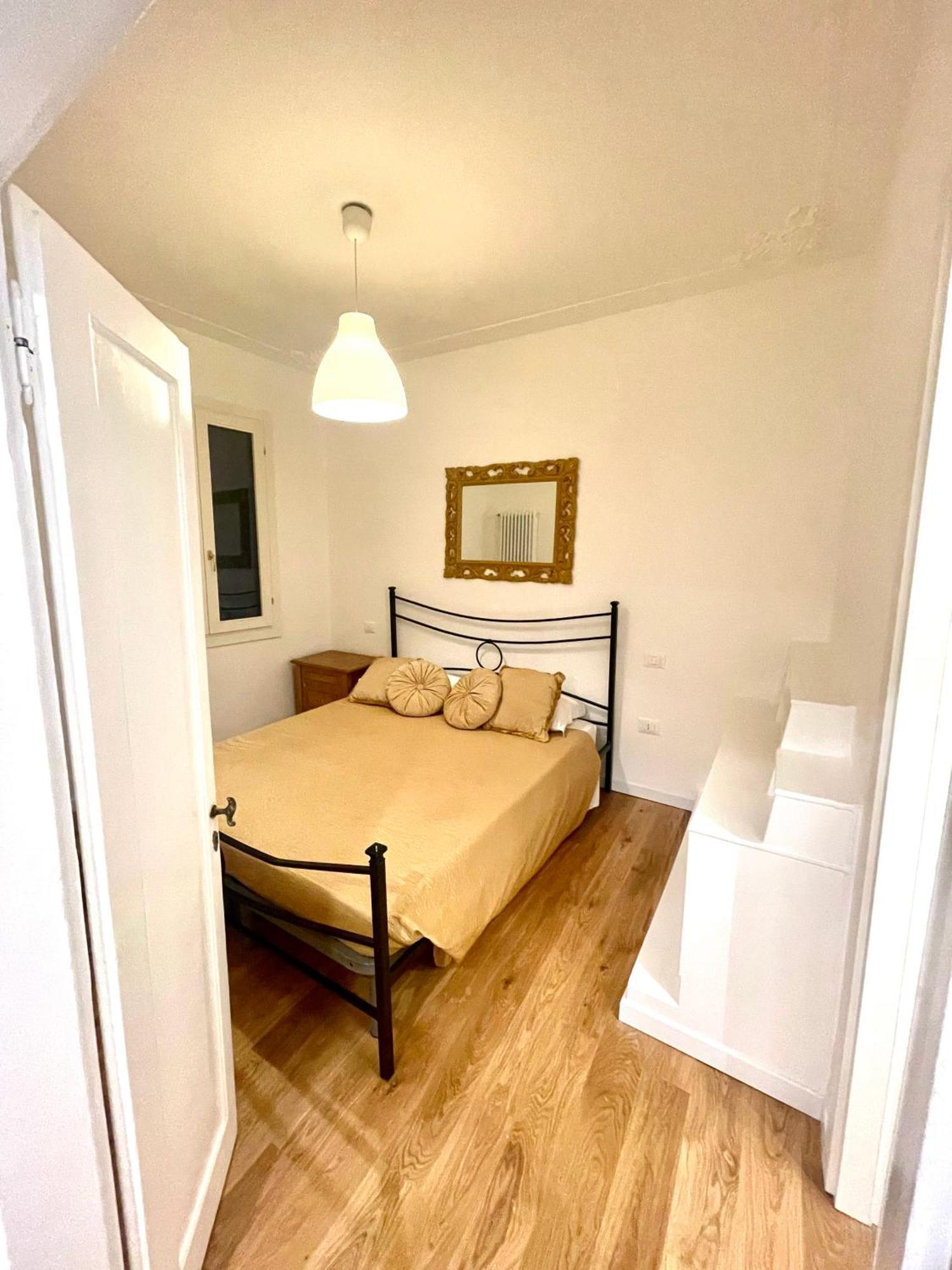 Royal Rialto Apartment - Grand Canal View Венеція Екстер'єр фото
