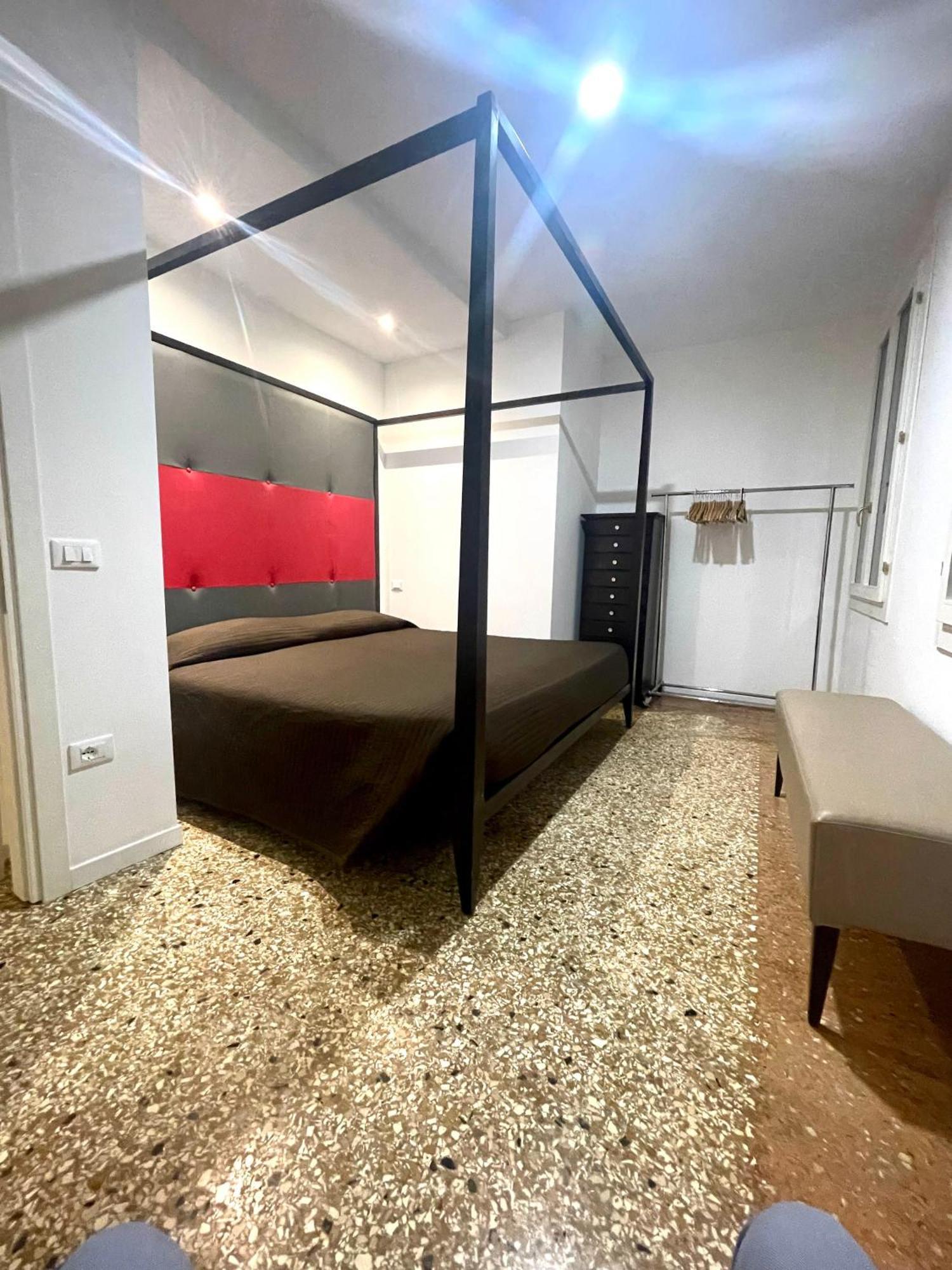 Royal Rialto Apartment - Grand Canal View Венеція Екстер'єр фото